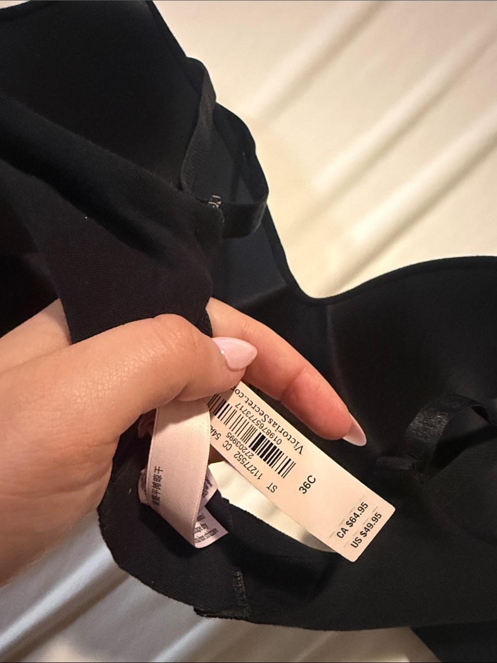 Victoria's Secret Black Wireless T-Shirt Bra with Rhinestone Emblem - Picture 3 of 8